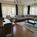 Corner Luxury Suit